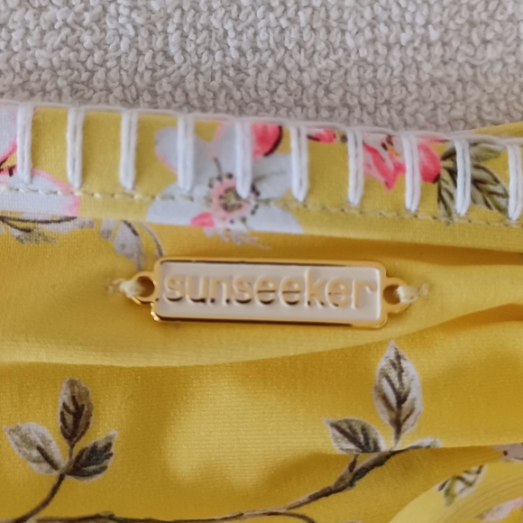 VENUS Sunseeker Yellow Floral Bikini Bottom, size 14 - Picture 6 of 13